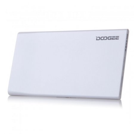 Ultrathin DOOGEE 5V 1A 2500mAh Power Bank for Smart Phone Tablet PC Silver