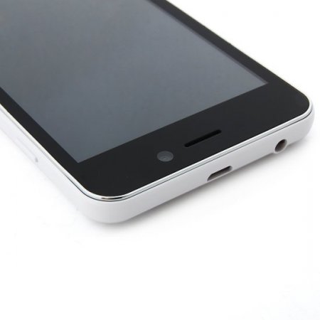 DOOGEE VALENCIA DG800 Smartphone Creative Back Touch MTK6582 4.5 Inch OTG white