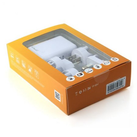 Le touch Power Bin Travel Charger 4 USB Port with Universal AC Plugs EU UK US AU- White