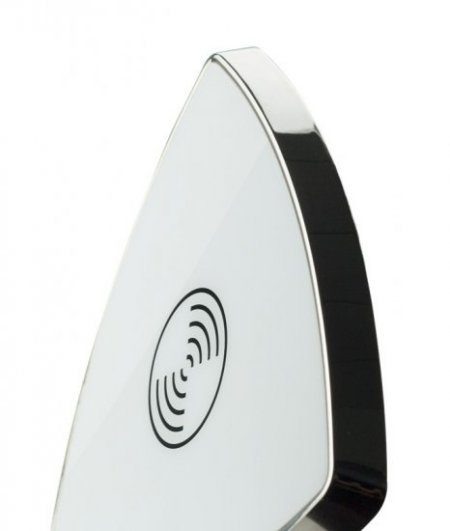 UP4 Portable Triangle Qi Wireless Charging Transmitter with LED Indicator 5W White