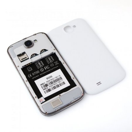 Tengda 9006 Smartphone Android 4.2 MTK6582 Quad Core 5.0 Inch Gesture Sensing 3G White