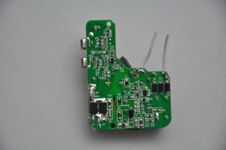 Dual USB 2.1A 10W AC Travel Wall Charger for iPhone iPad Smartphone White