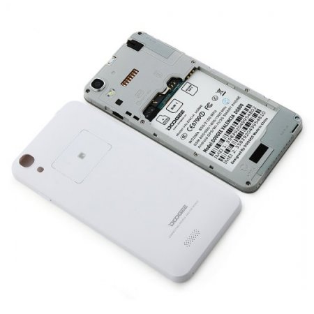 DOOGEE VALENCIA DG800 Smartphone Creative Back Touch MTK6582 4.5 Inch OTG white