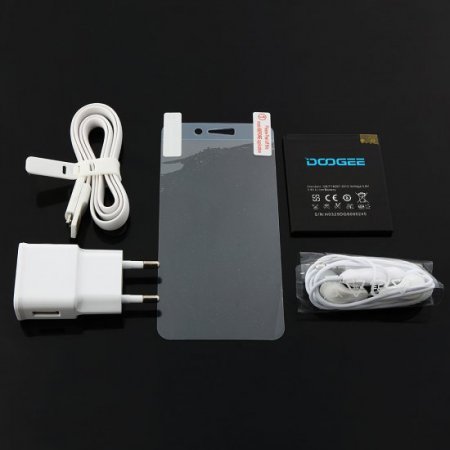 DOOGEE VALENCIA DG800 Smartphone Creative Back Touch Android 5.0 MTK6582 4.5 Inch Red