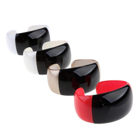 Fashion Bluetooth Bracelet Vibrating LCD Caller ID Alert Anti-Loss Watch